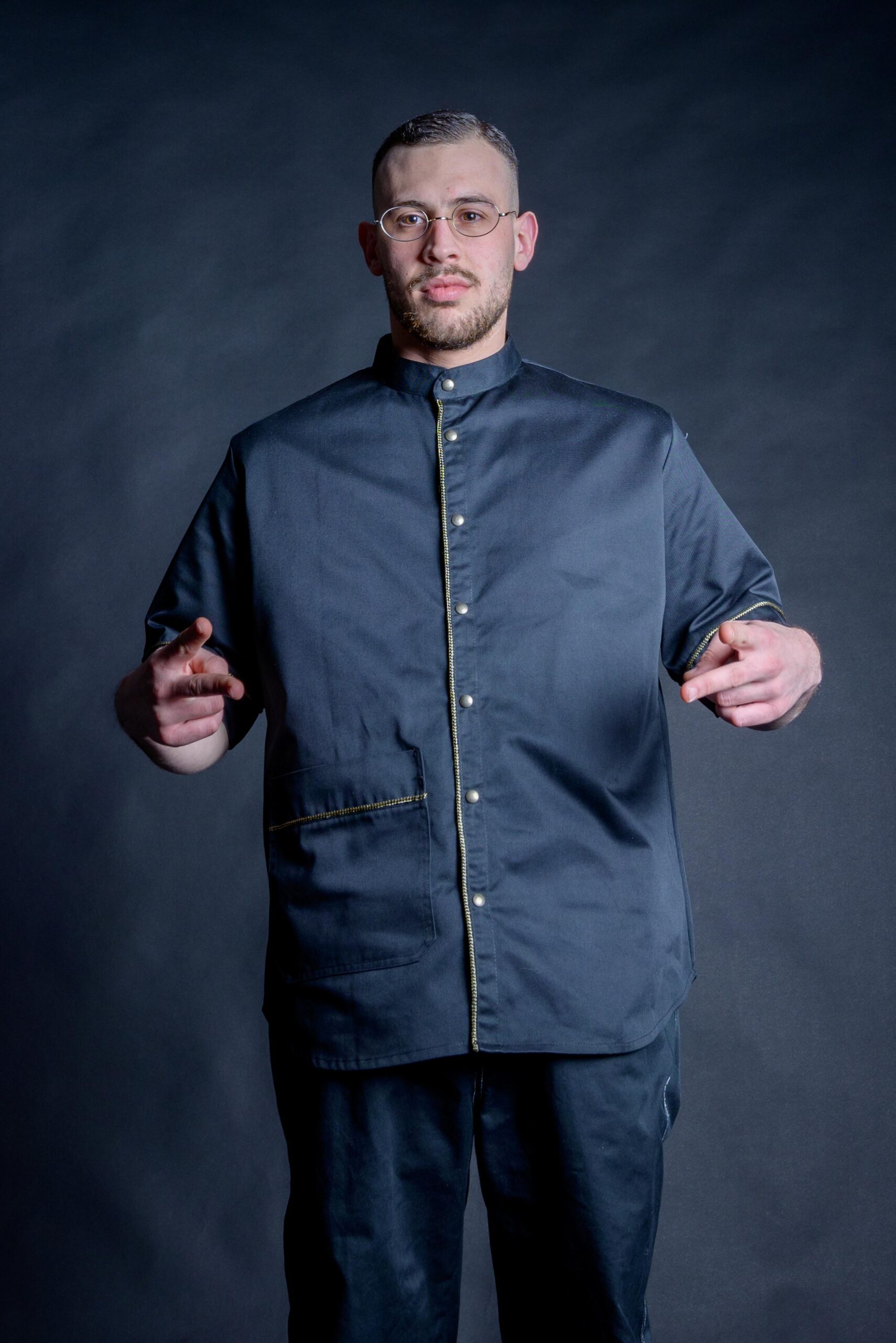 Franklin black barber smock