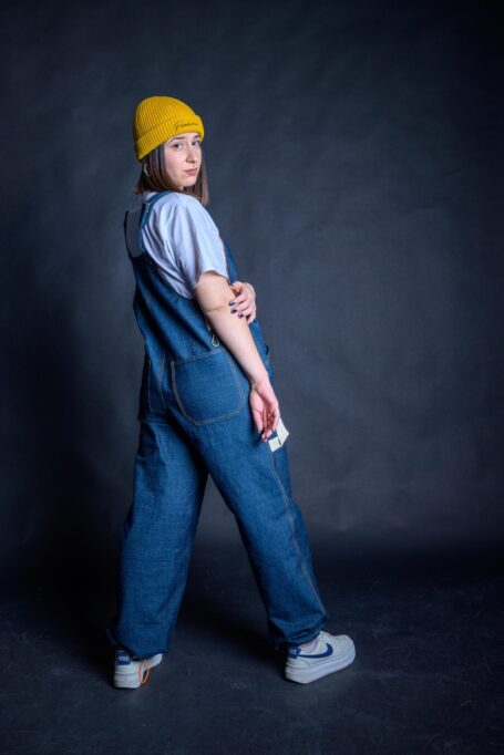 Bartender’s stylish unisex workwear clothes, made from classic blue denim fabric, with adjustable ankle cuffs.